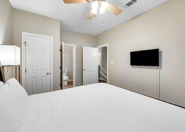 Holiday home Gorgeous Beachfront House With Private Balcony Free Wifi & Ac Gulf Shores