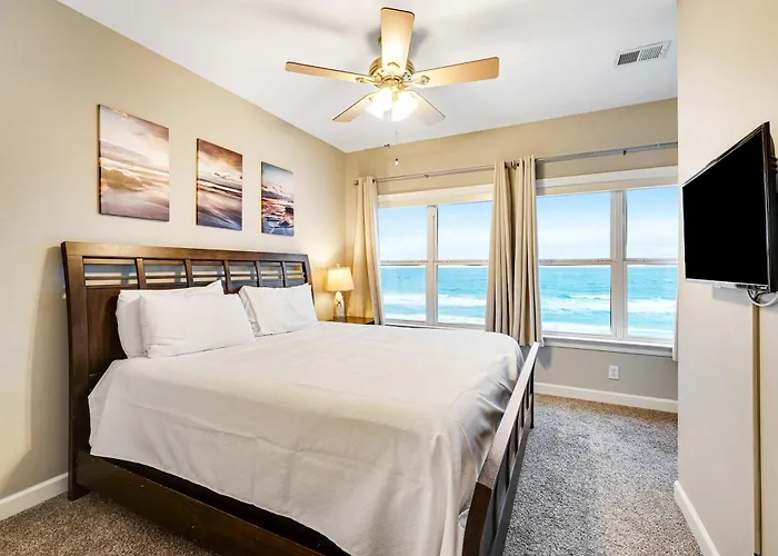 Holiday home Gorgeous Beachfront House With Private Balcony Free Wifi & Ac *