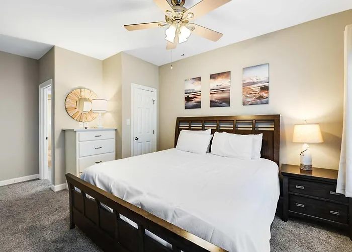 Gorgeous Beachfront House With Private Balcony Free Wifi & Ac