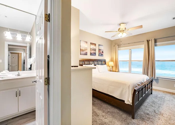 Holiday home Gorgeous Beachfront House With Private Balcony Free Wifi & Ac *