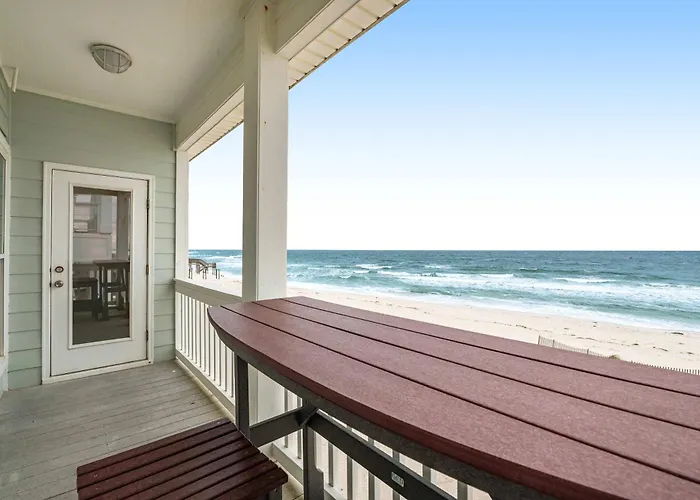 Holiday home Gorgeous Beachfront House With Private Balcony Free Wifi & Ac *
