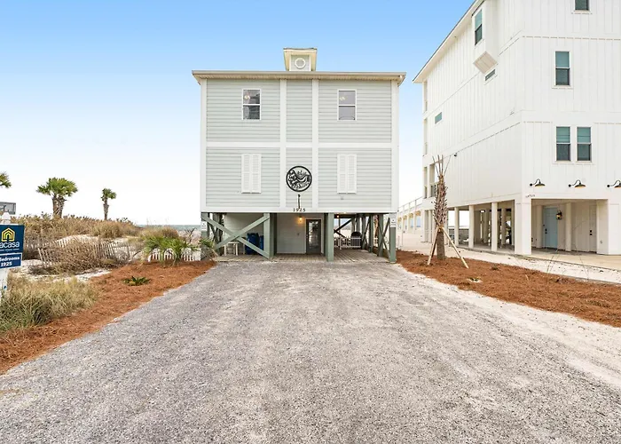 Gorgeous Beachfront House With Private Balcony Free Wifi & Ac *