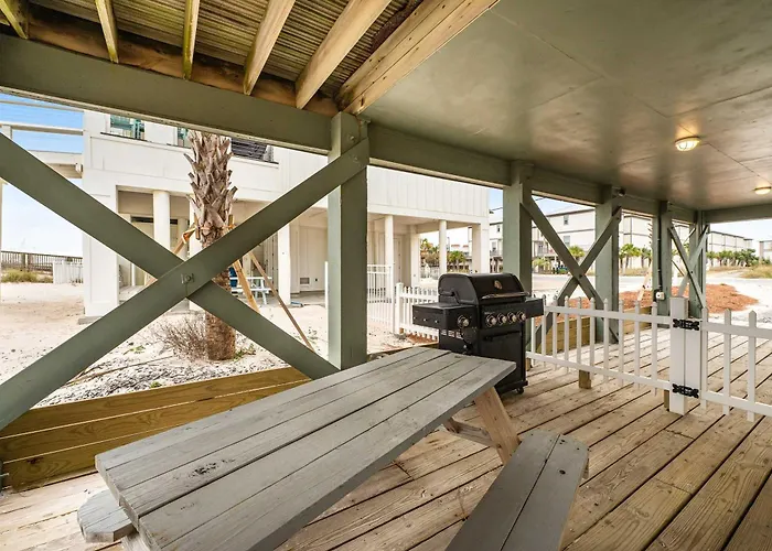 Gorgeous Beachfront House With Private Balcony Free Wifi & Ac Holiday home